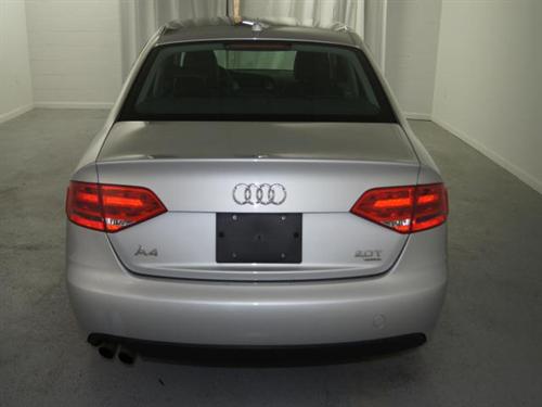 Audi A4 2009 photo 4