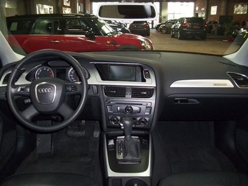 Audi A4 2009 photo 4