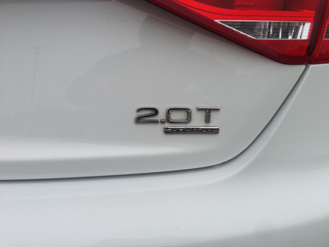 Audi A4 2009 photo 1