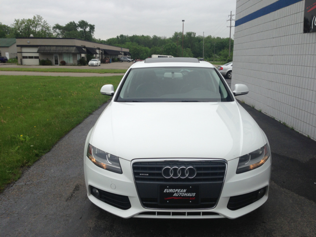 Audi A4 2009 photo 21