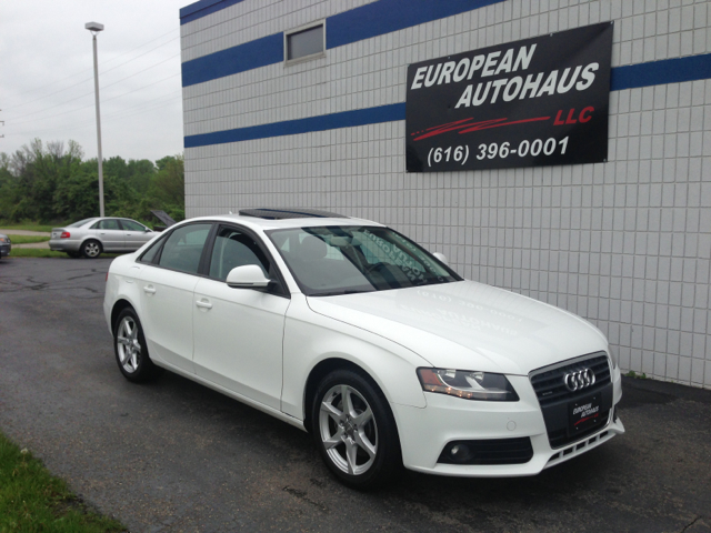 Audi A4 2009 photo 3