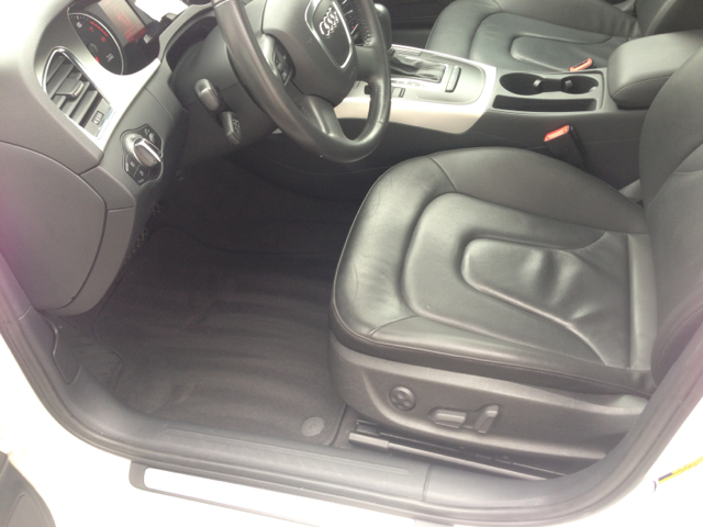 Audi A4 2009 photo 5