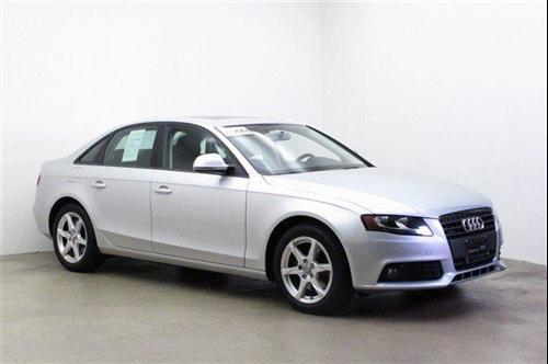 Audi A4 2009 photo 2