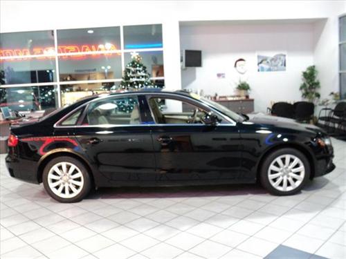 Audi A4 2009 photo 2