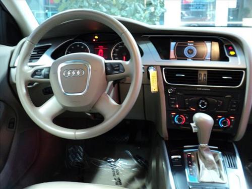 Audi A4 2009 photo 4