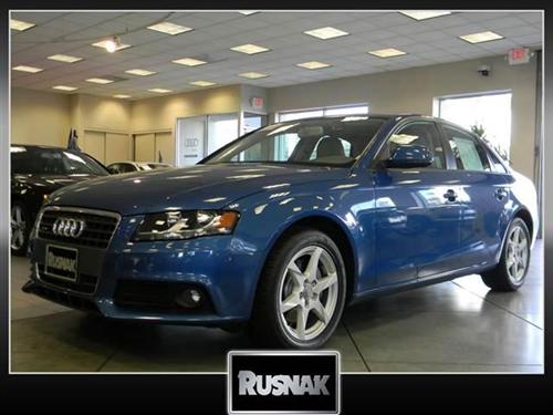 Audi A4 2009 photo 2