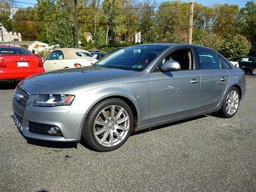 Audi A4 2009 photo 2