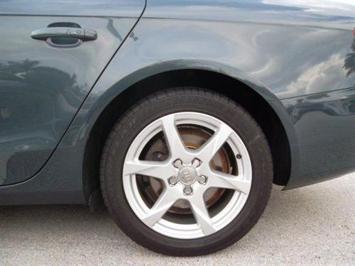 Audi A4 2009 photo 1