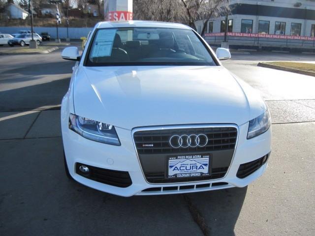Audi A4 2009 photo 2