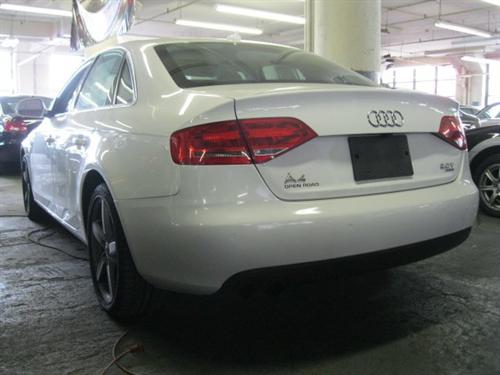 Audi A4 2009 photo 2