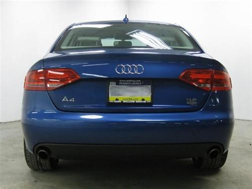 Audi A4 2009 photo 3