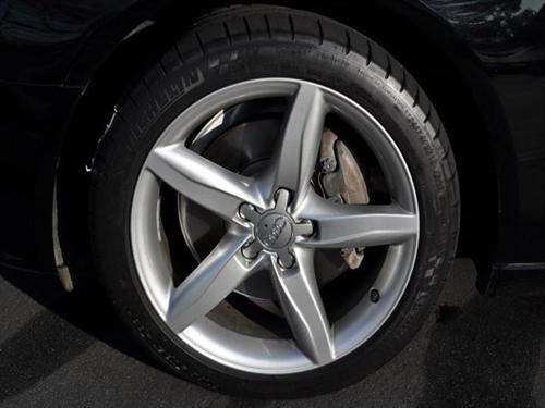 Audi A4 2009 photo 5