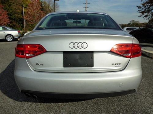Audi A4 2009 photo 2