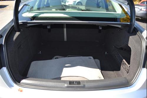 Audi A4 2009 photo 2