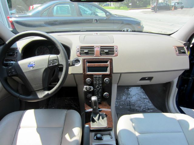 Audi A4 2009 photo 1
