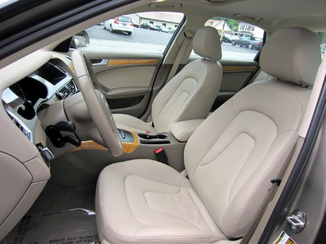 Audi A4 2009 photo 3