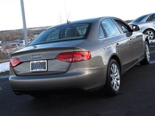 Audi A4 2009 photo 2