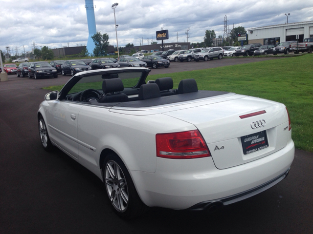 Audi A4 2009 photo 4