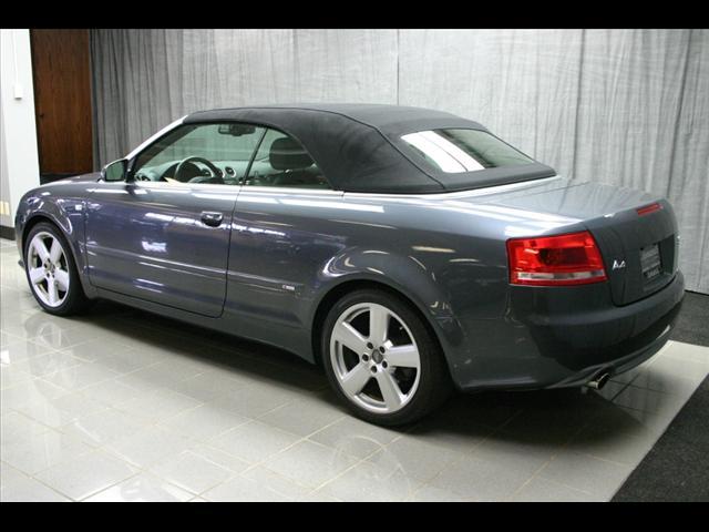 Audi A4 2009 photo 4