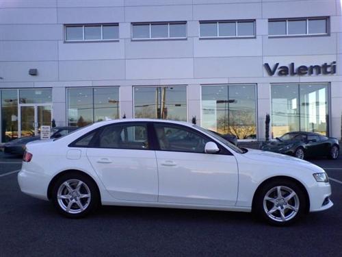 Audi A4 2009 photo 2
