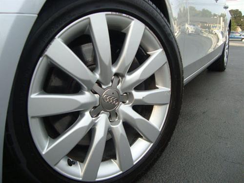 Audi A4 2009 photo 1