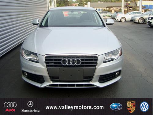 Audi A4 2009 photo 4