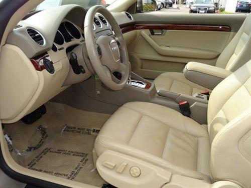 Audi A4 2009 photo 2