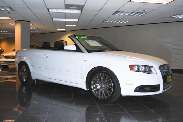 Audi A4 2009 photo 2