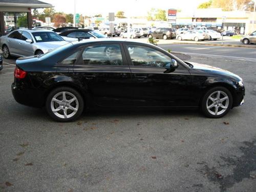 Audi A4 2009 photo 4