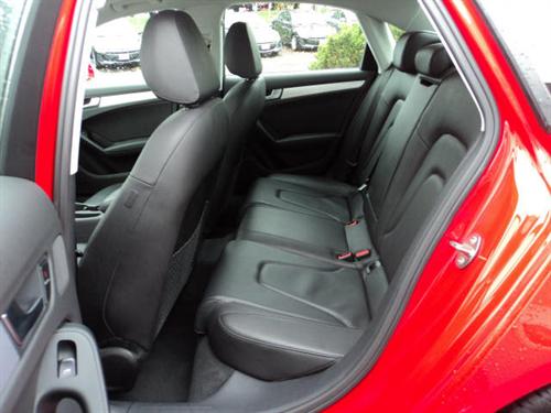 Audi A4 2009 photo 2