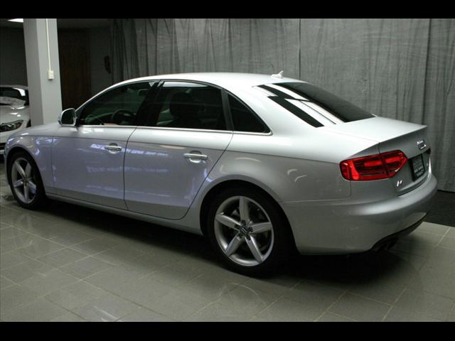Audi A4 2009 photo 4