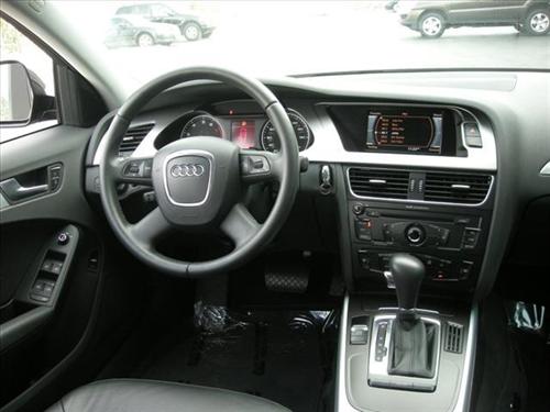 Audi A4 2009 photo 4