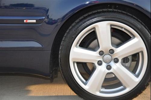 Audi A4 2009 photo 3