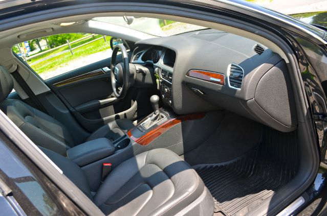 Audi A4 2009 photo 11