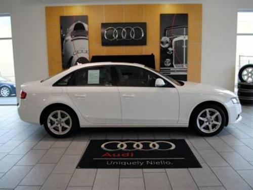 Audi A4 2009 photo 2