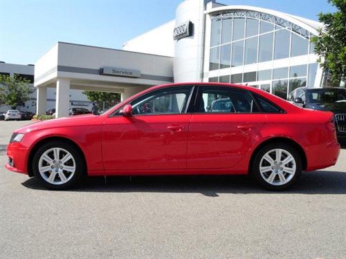 Audi A4 2010 photo 1