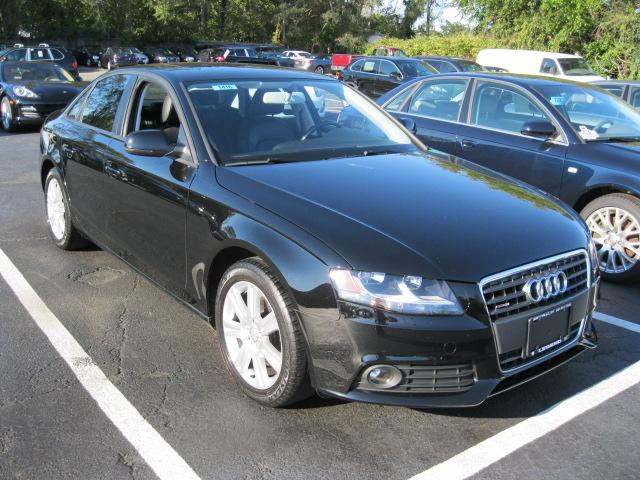 Audi A4 2010 photo 3