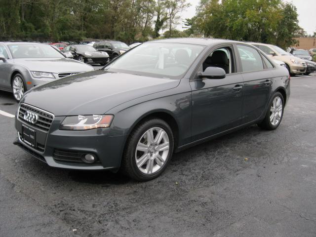 Audi A4 Base 3RD Rowcarfax Available ON Premises Sedan