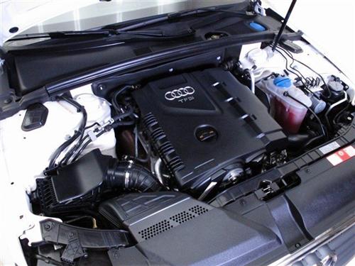 Audi A4 2010 photo 1