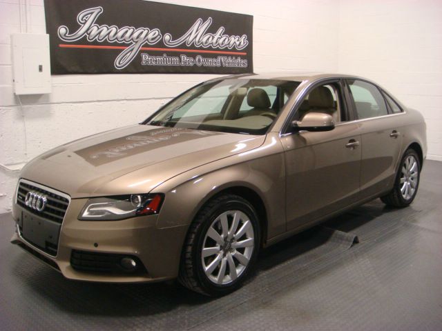 Audi A4 2010 photo 3