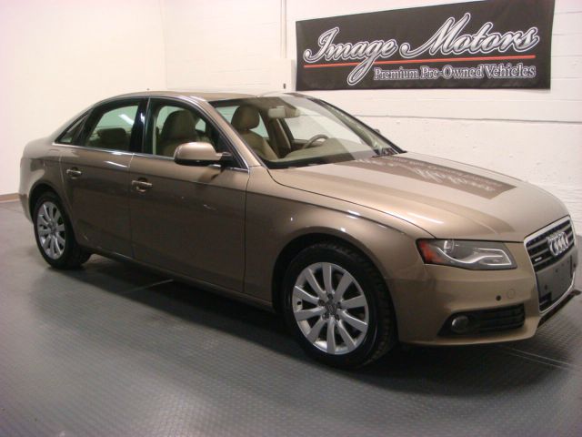 Audi A4 2010 photo 4