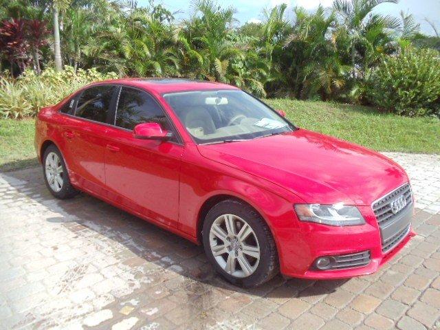 Audi A4 2010 photo 2