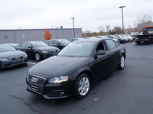 Audi A4 2010 photo 2