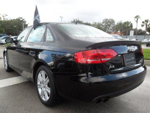 Audi A4 2010 photo 5