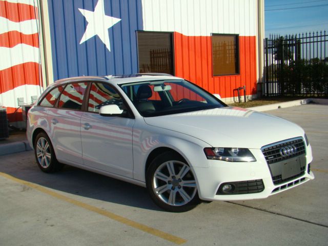 Audi A4 2010 photo 1