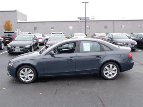 Audi A4 2010 photo 3