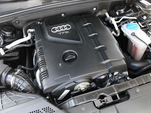 Audi A4 2010 photo 1