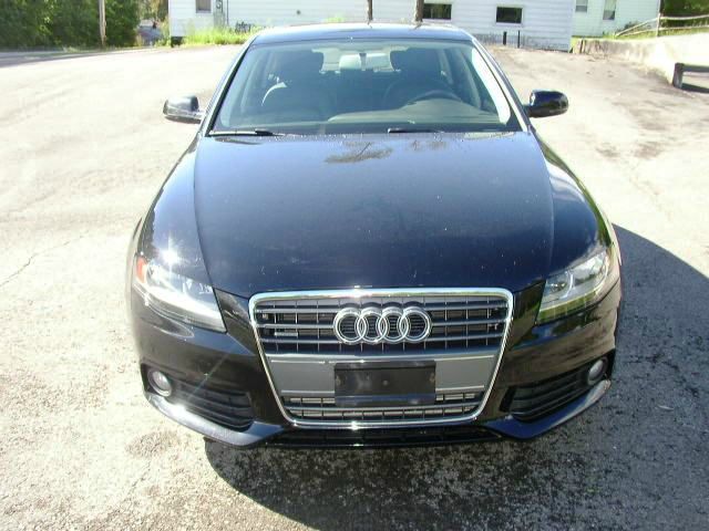 Audi A4 2010 photo 3