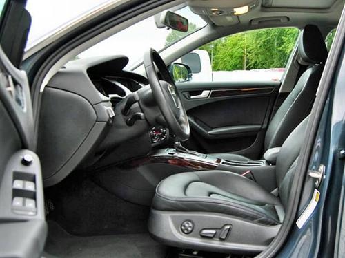 Audi A4 2010 photo 3