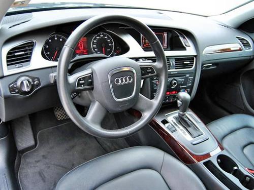 Audi A4 2010 photo 4